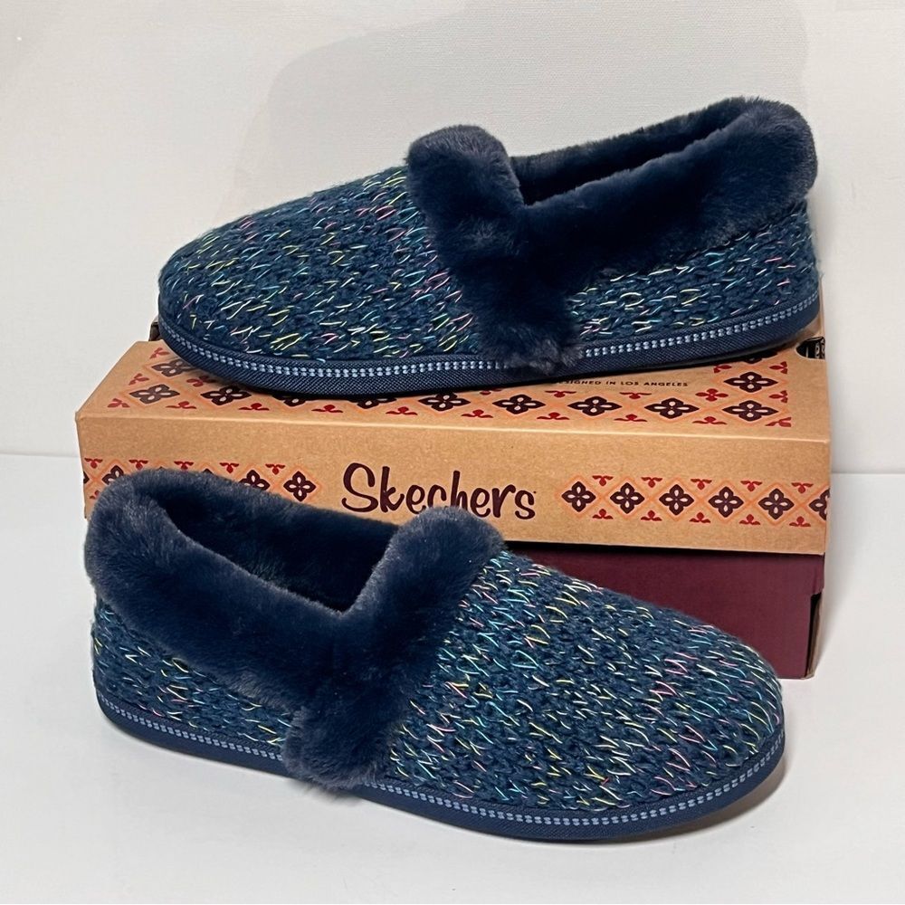 Skechers Cozy Campfire Cozy Lined Vegan Sweater Knit Slippers